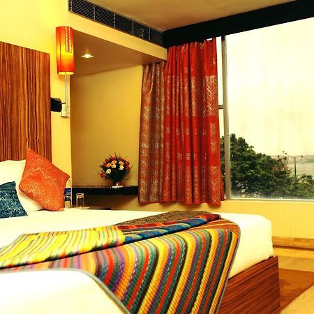 ​Justa Hyderabad Otel Dış mekan fotoğraf