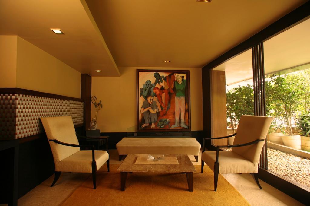 ​Justa Hyderabad Otel Dış mekan fotoğraf