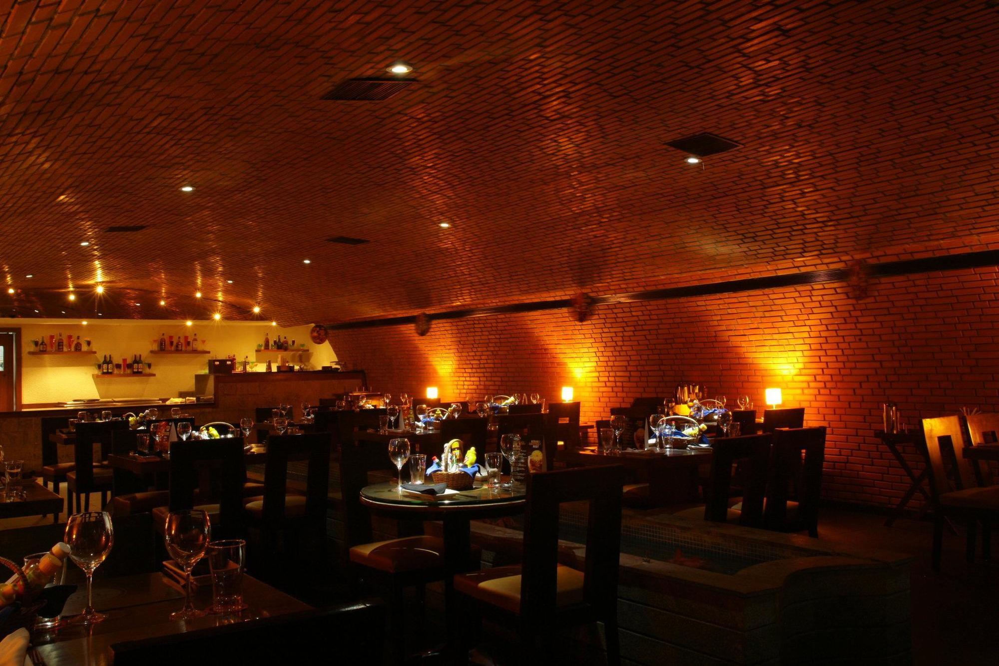 ​Justa Hyderabad Otel Dış mekan fotoğraf