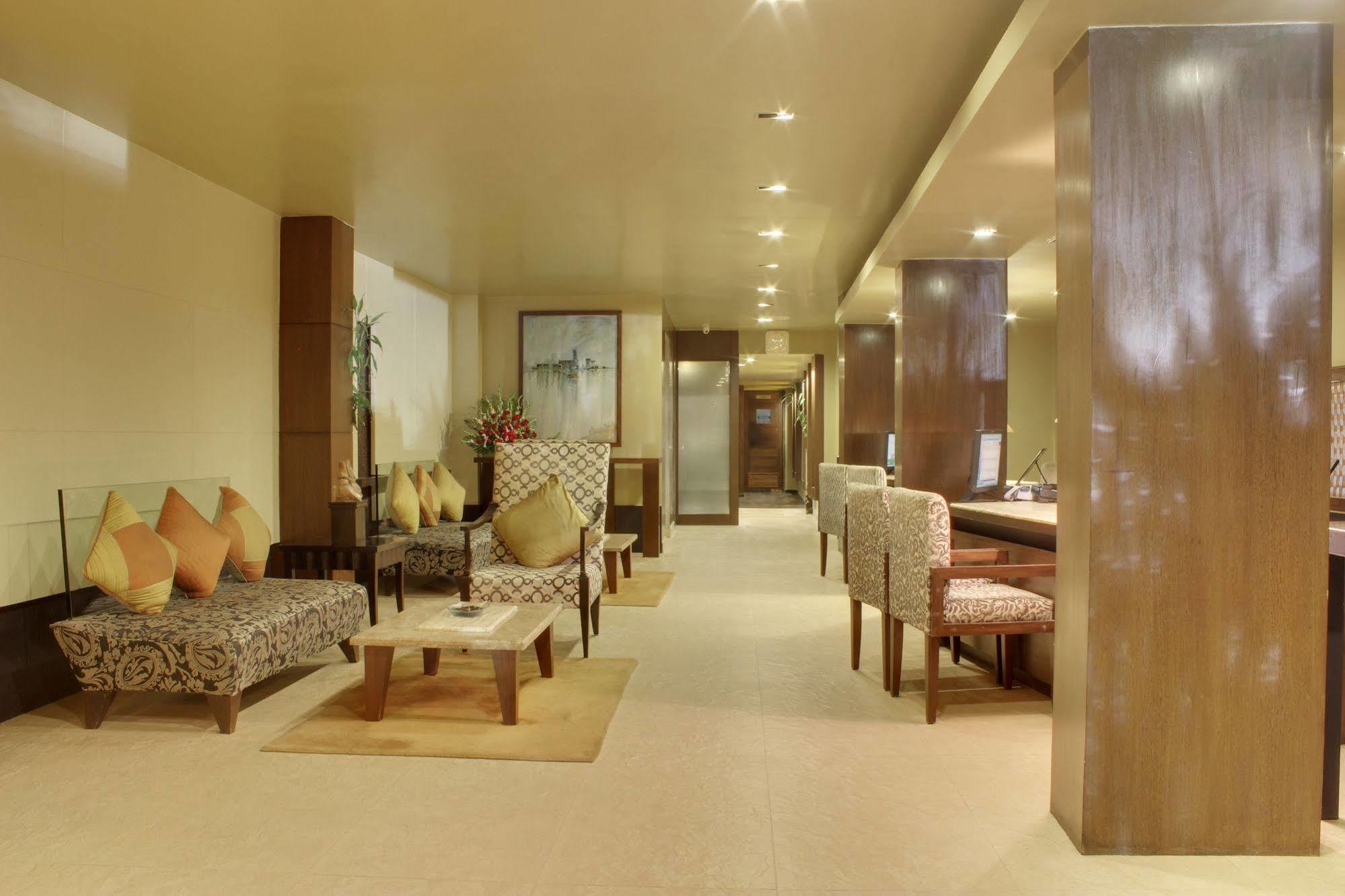 ​Justa Hyderabad Otel Dış mekan fotoğraf